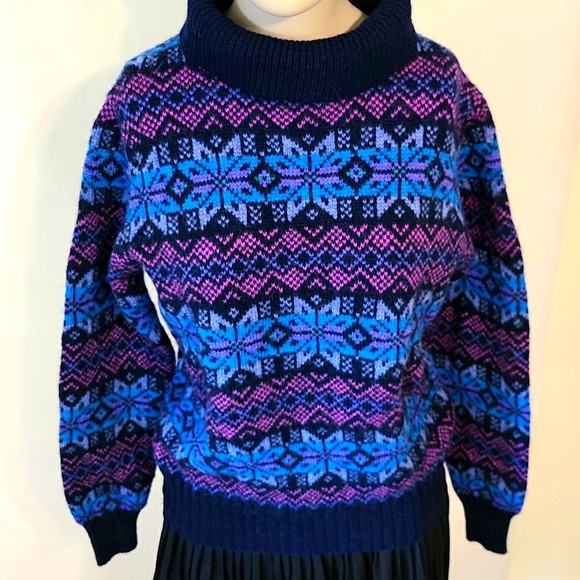 Braemar Sweaters - Braemar International Turtleneck Sweater